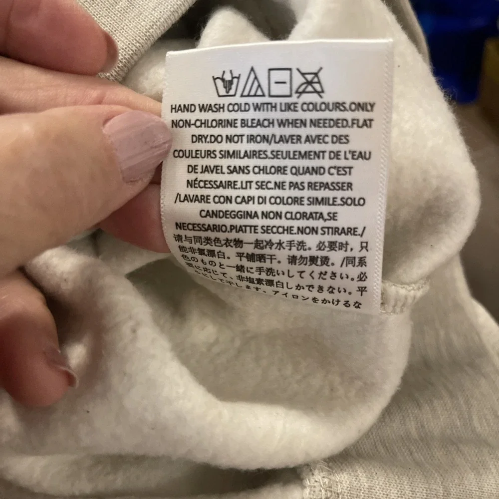 NWT Essentials Fear Of God Men's Sz Sm Light Oatmeal Hoodie, Pocket, Money - Picture 8 of 10